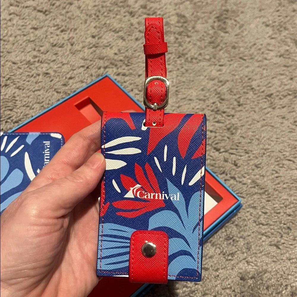 Carnival Cruise-line Blue and Red Travel Set - Picture 5 of 9